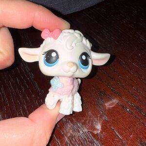 LPS #396 Lamb with sweater